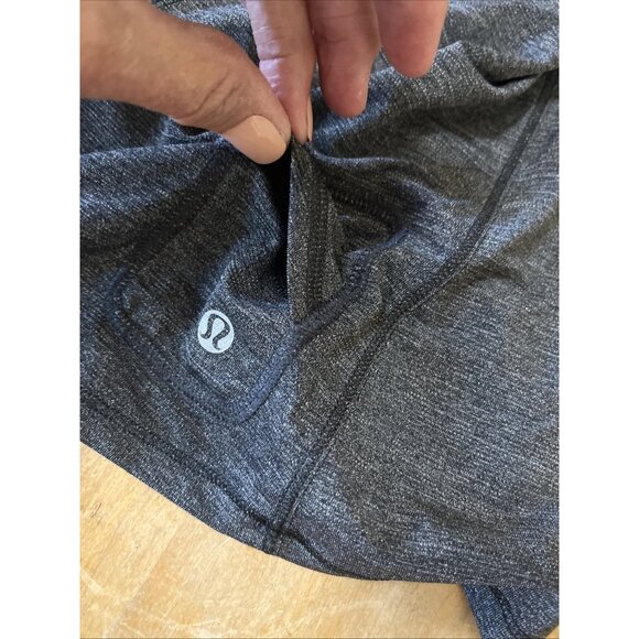 3 Lululemon RUN Wild Short Sleeve Tech Tees reflective Blush/Gray/Dark Gray Sz6 - Picture 4 of 9